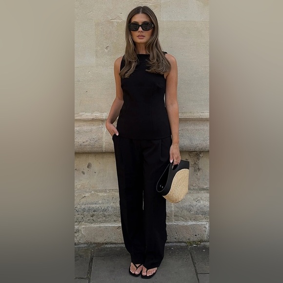 Meshki Amelie
Suiting Straight Leg Pants - Black size XS - Picture 3 of 8